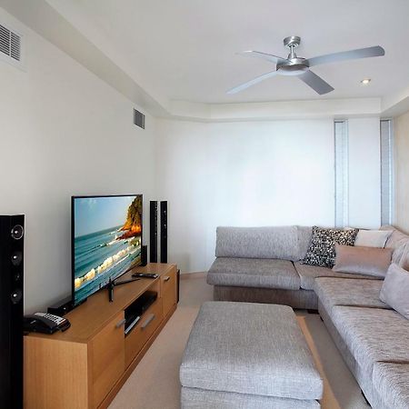 Peppers Noosa Resort And Villas Kültér fotó A home theater