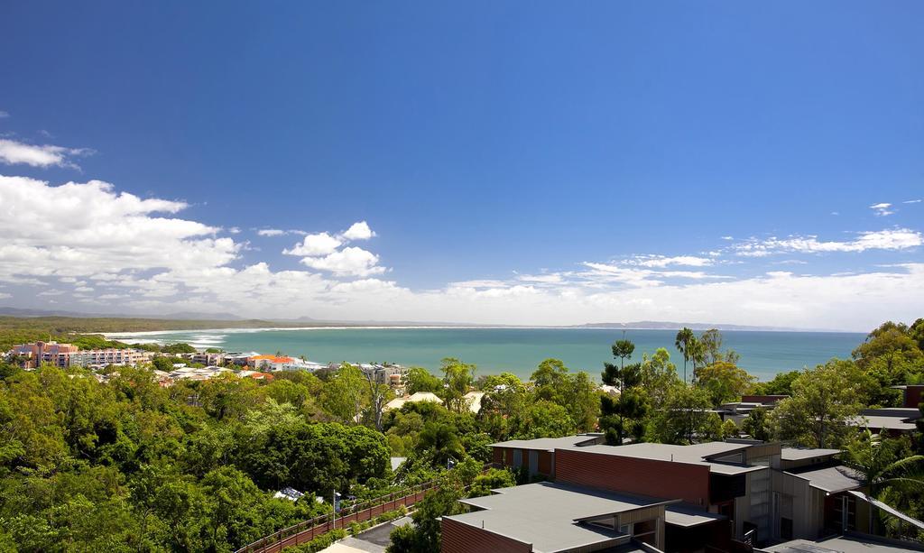 Peppers Noosa Resort And Villas Kültér fotó View of the bay from the west