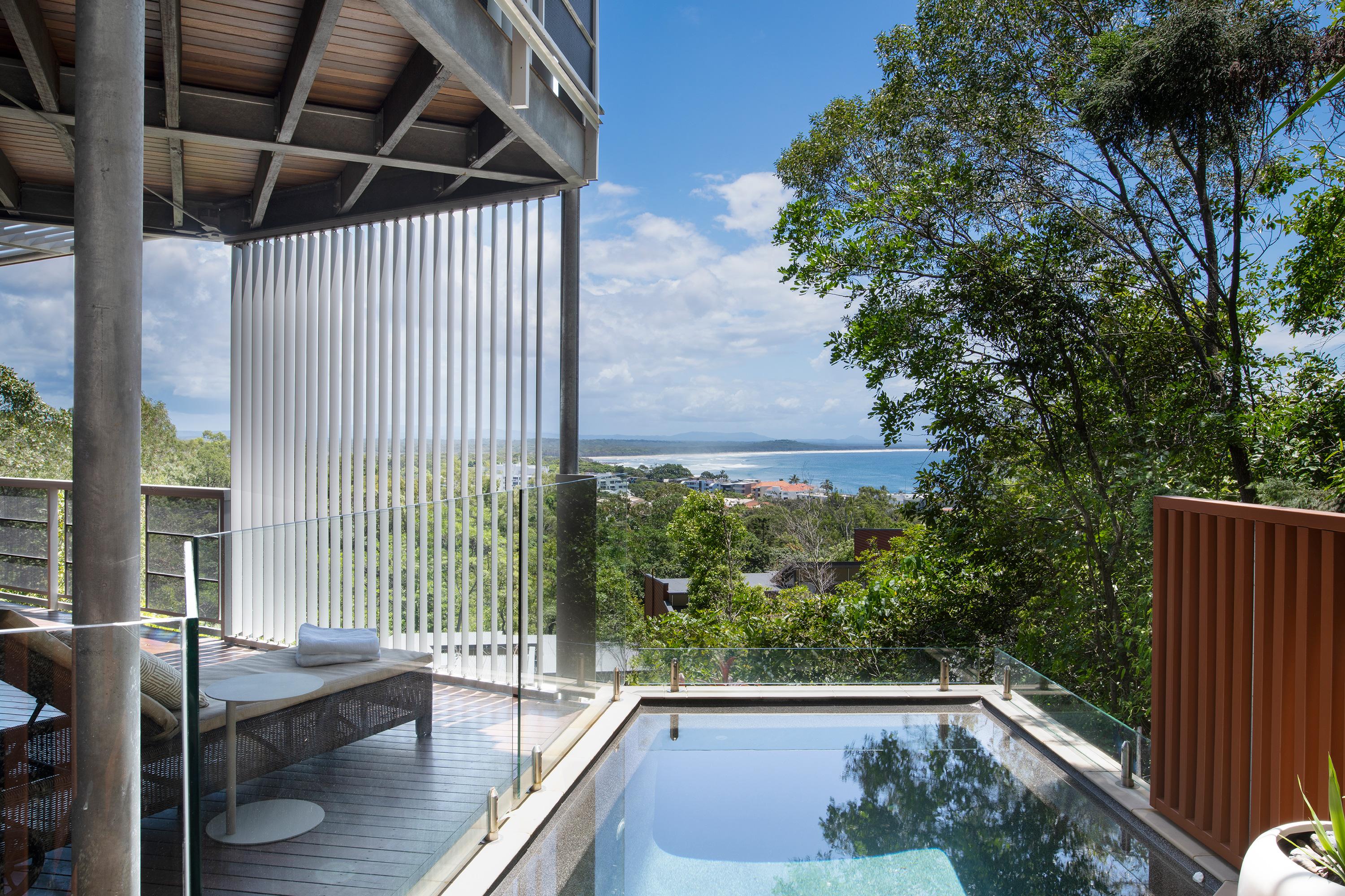 Peppers Noosa Resort And Villas Kültér fotó The pool at the 1770 Bay Hotel
