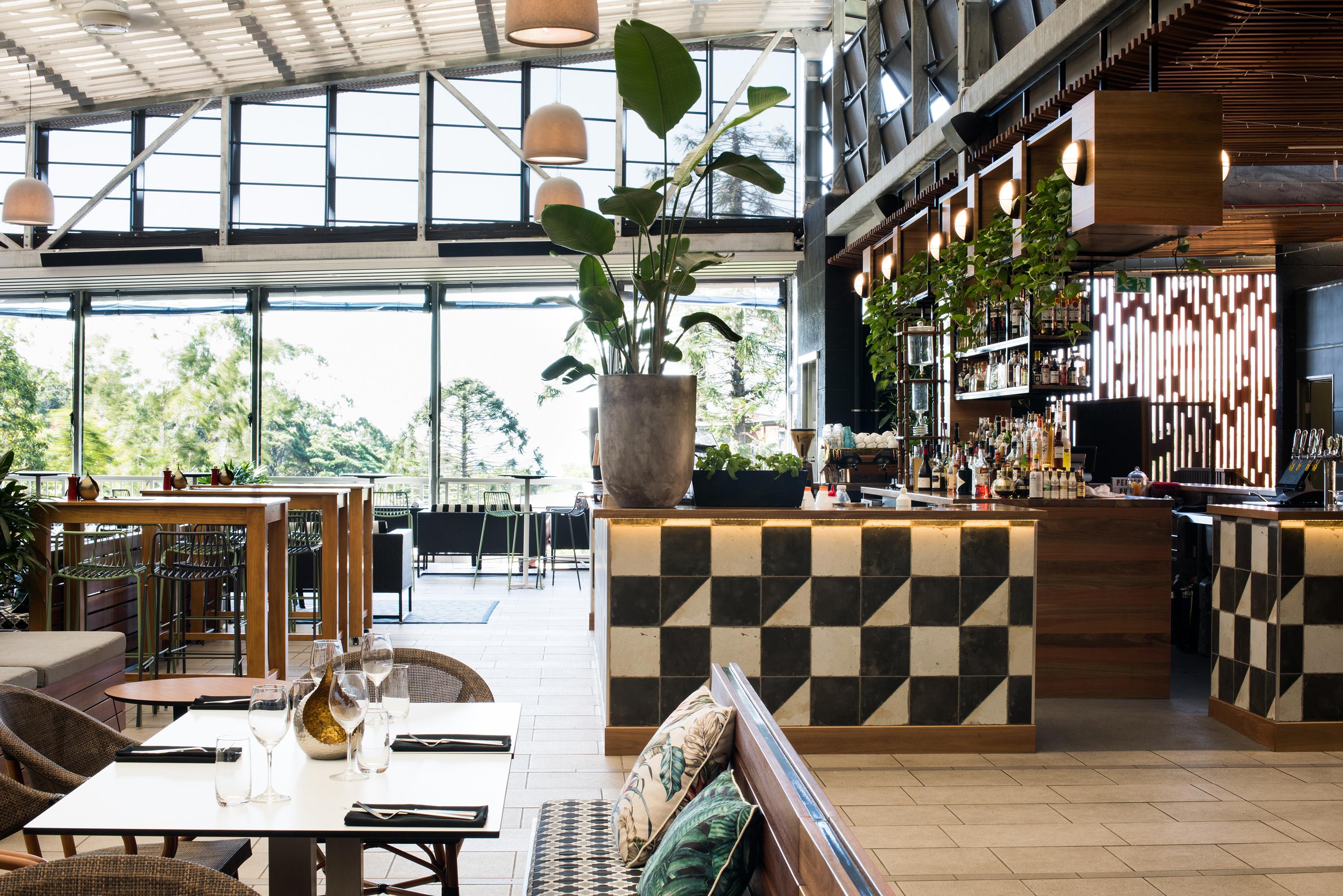 Peppers Noosa Resort And Villas Kültér fotó The interior of the restaurant