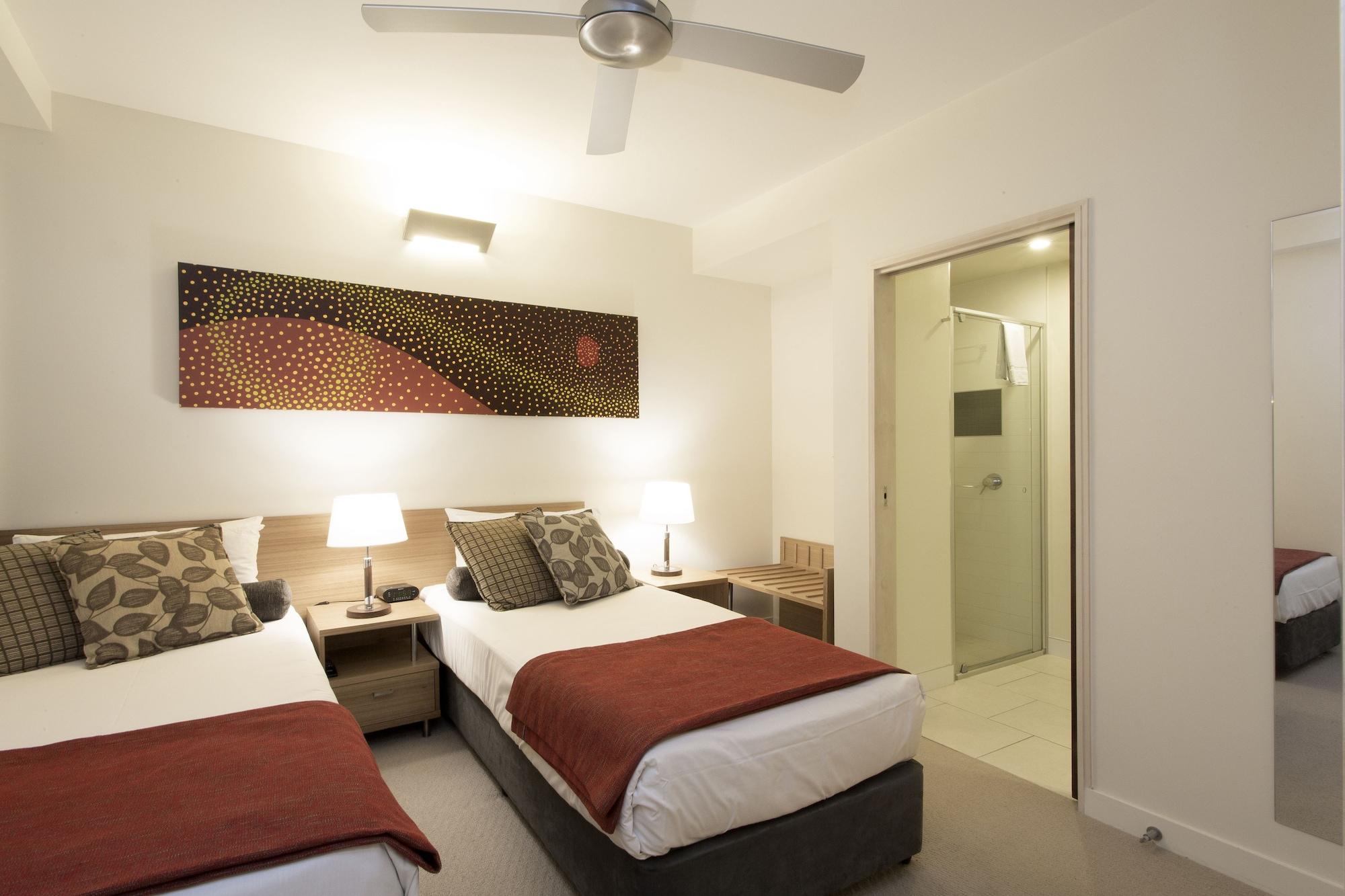 Peppers Noosa Resort And Villas Kültér fotó A bedroom at the Mantra on Lake