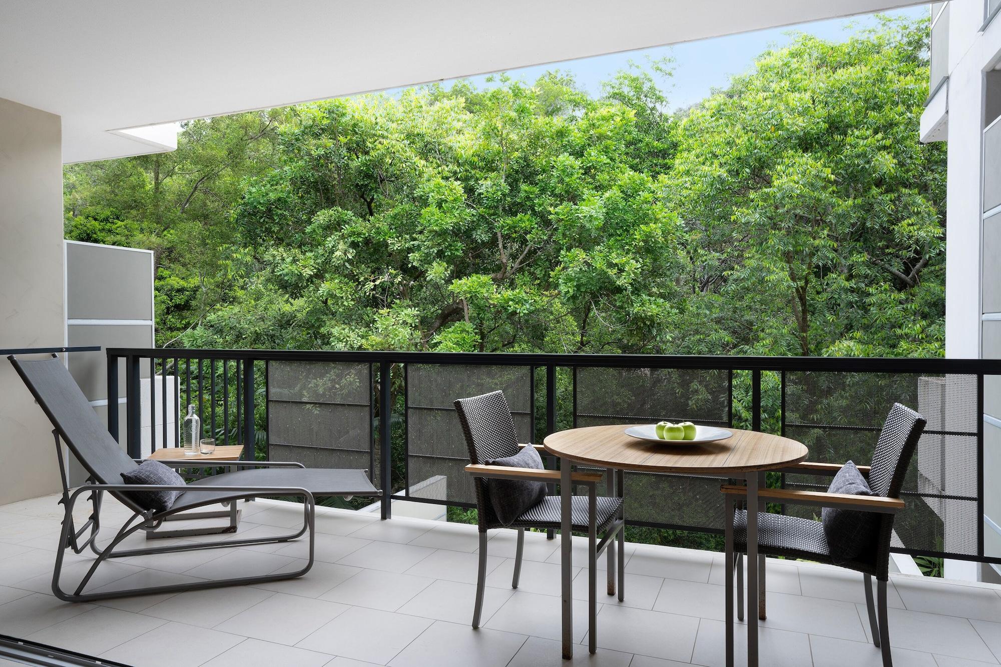 Peppers Noosa Resort And Villas Kültér fotó A balcony