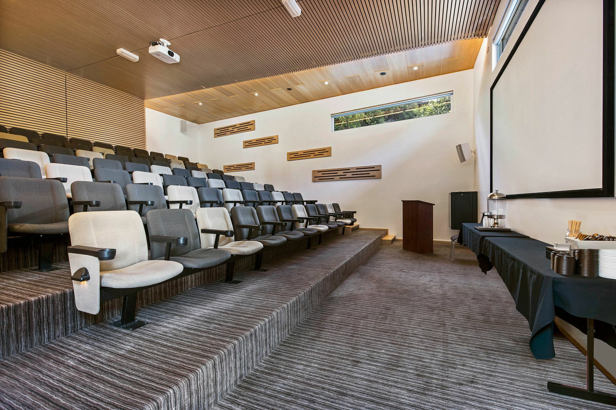 Peppers Noosa Resort And Villas Kültér fotó The lecture theatre