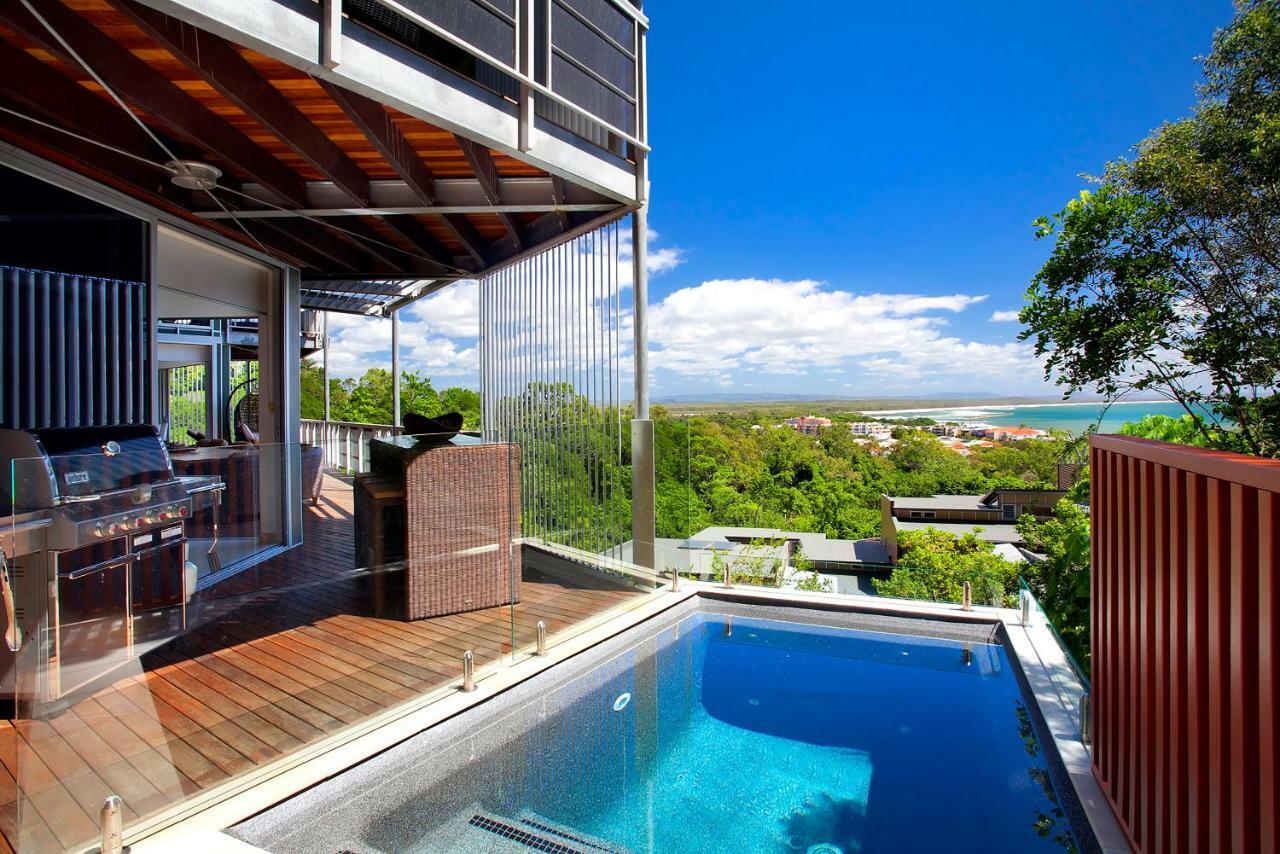 Peppers Noosa Resort And Villas Kültér fotó A pool at a private residence in Queensland, Australia